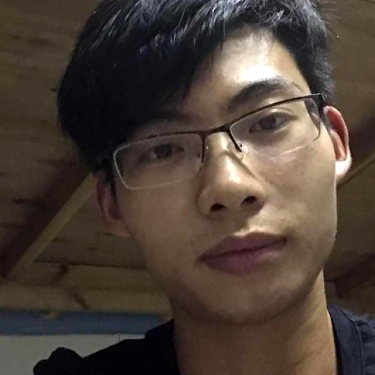 踏实的小伙子的照片