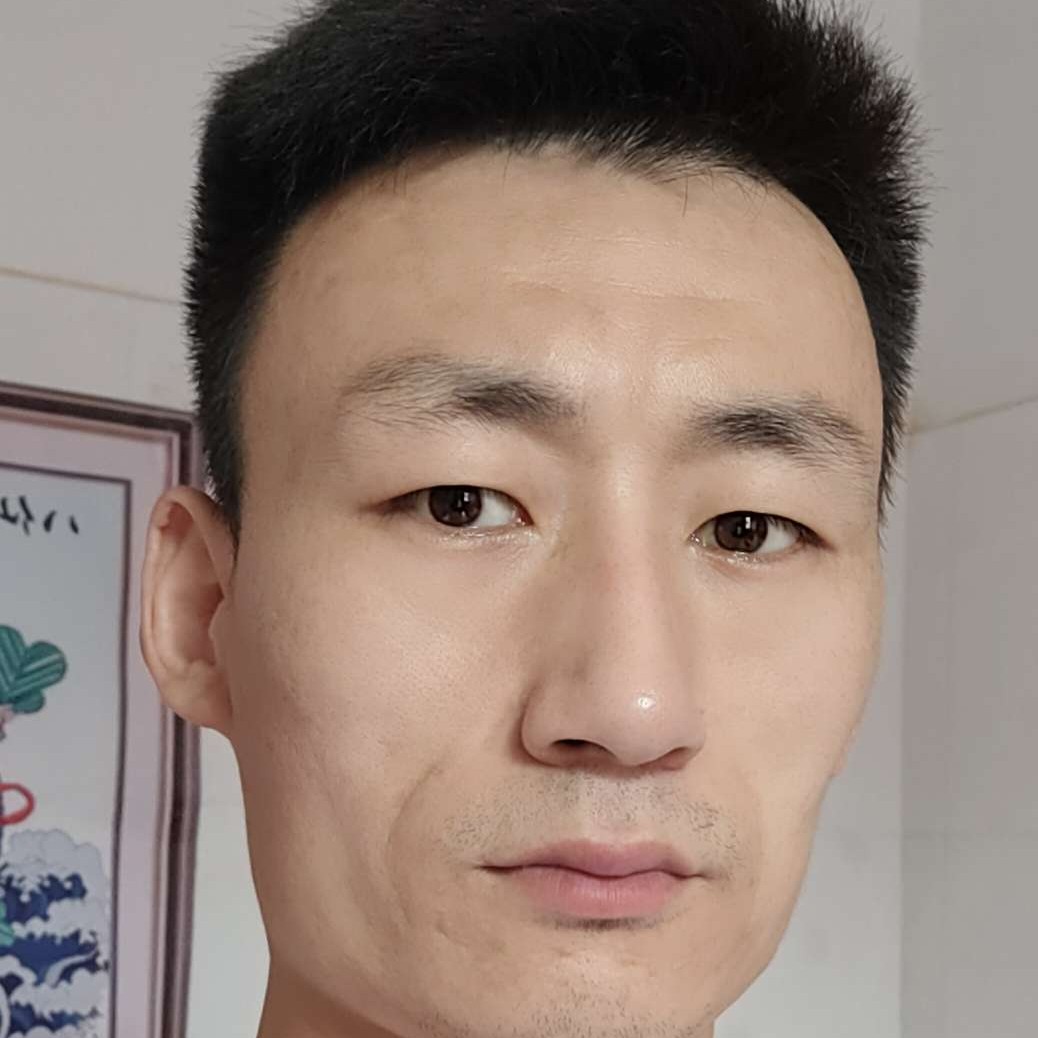 平凡的一生的人的照片