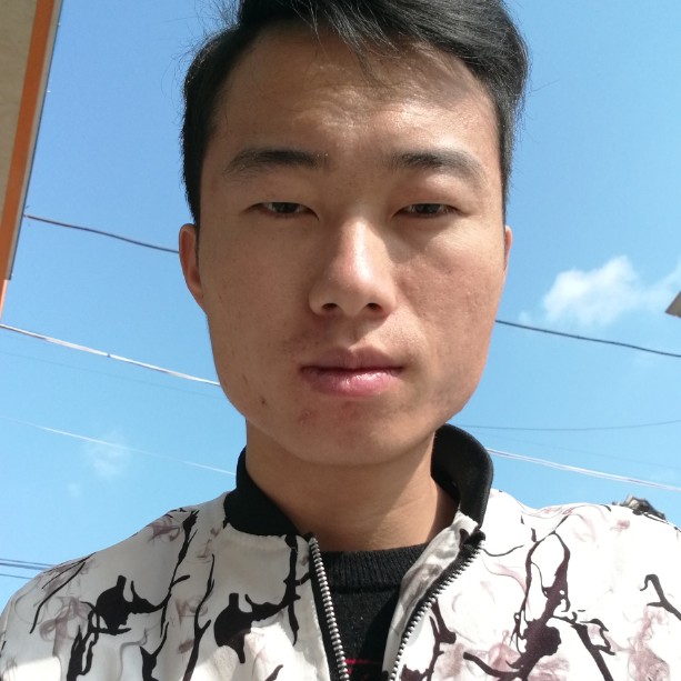 化羽華麗的照片