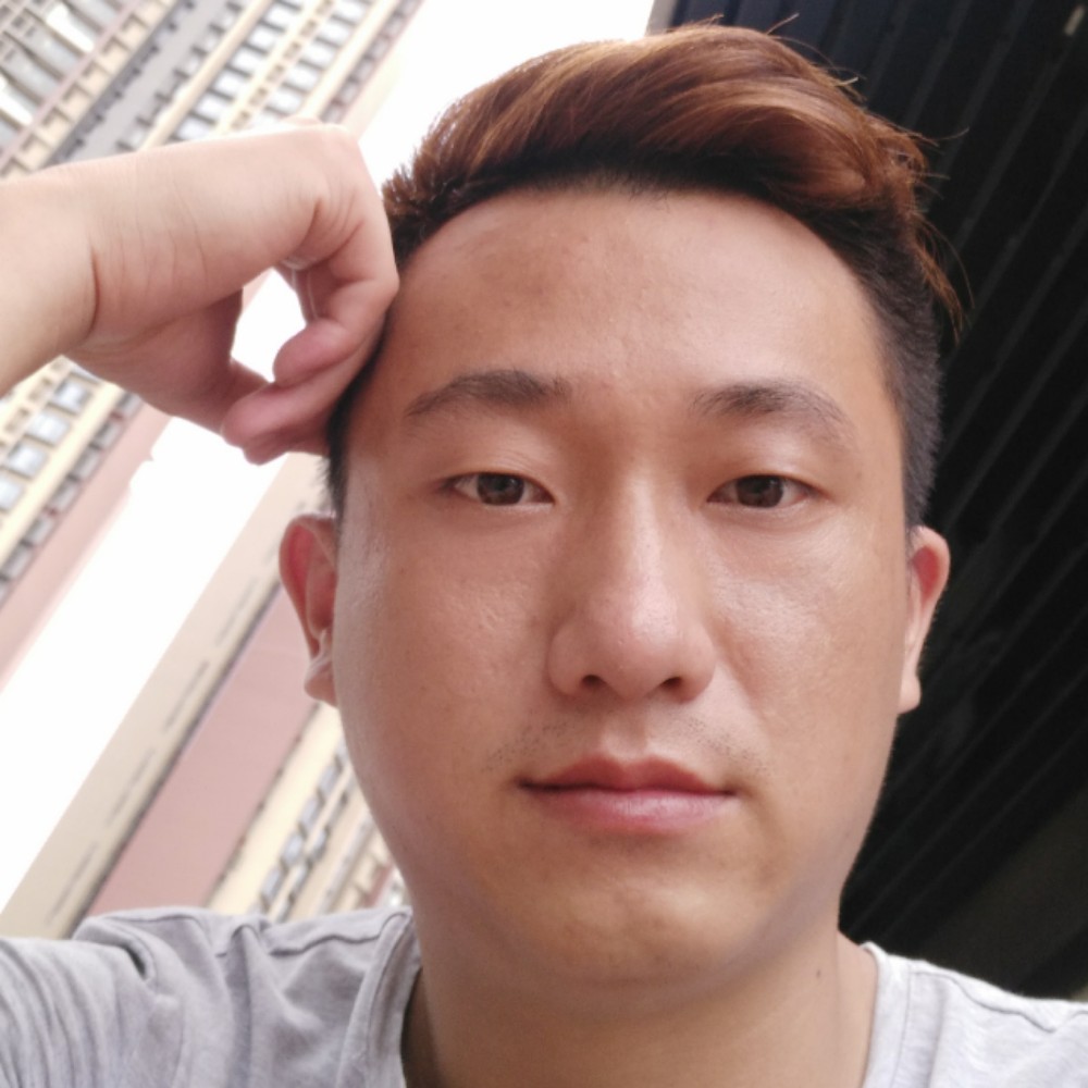 绚烂爱恋枕头的照片
