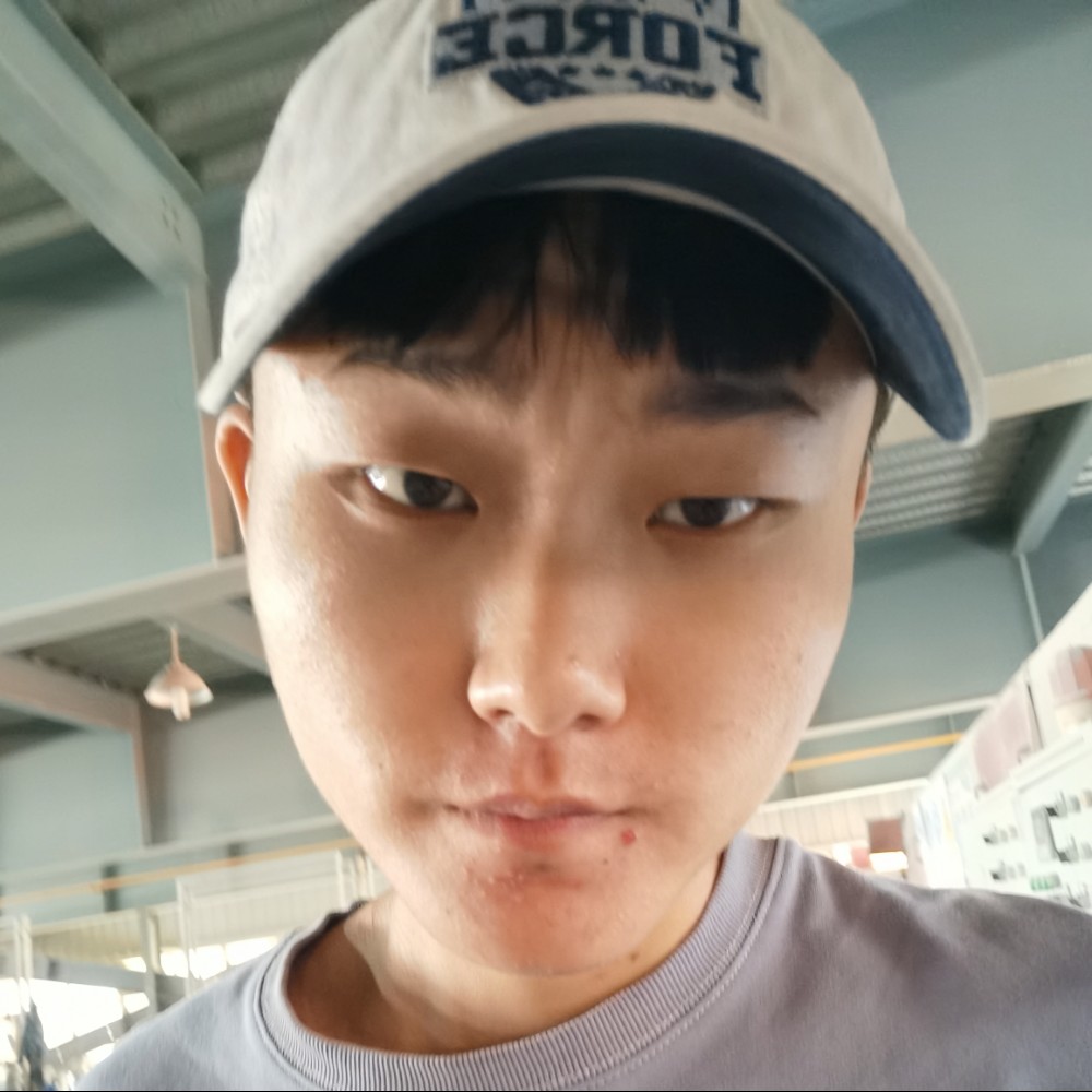 明理闻电脑的照片