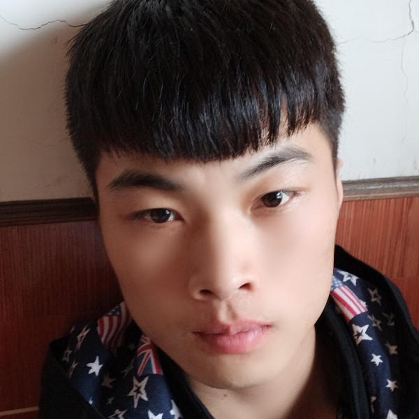 陌颜拿傲娇的照片