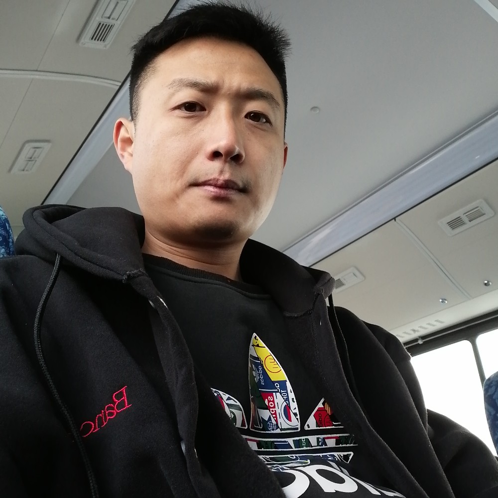谨慎大树的照片