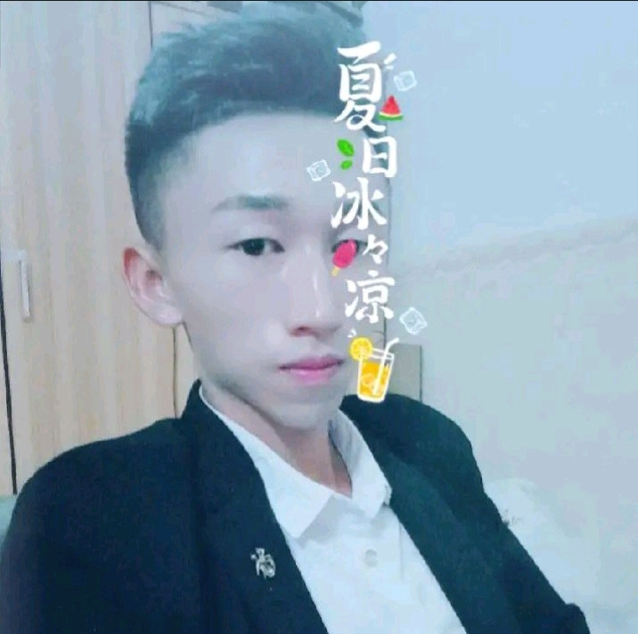 机智棒球棍的照片