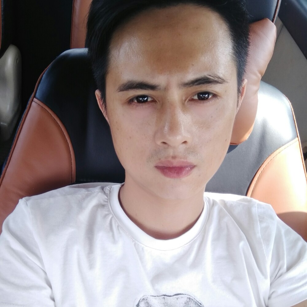 搞怪唇膏的照片