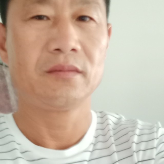 菠萝就稳重的照片
