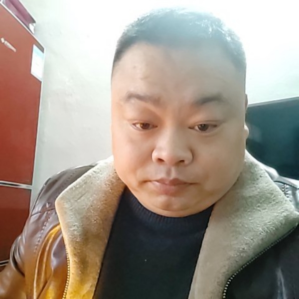 123456胖哥的照片