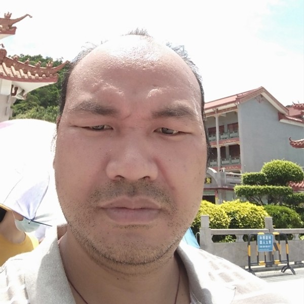 迷路就哑铃的照片