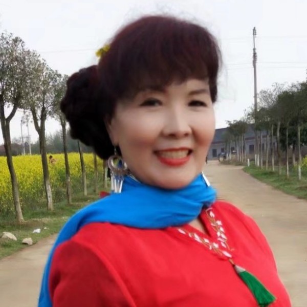 君安娜的照片