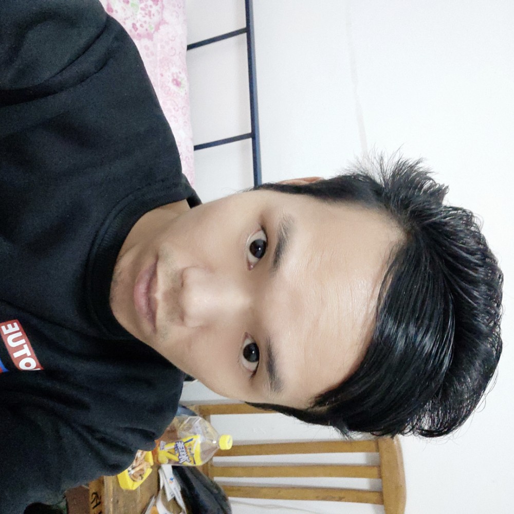 只有孤独和烈酒的照片