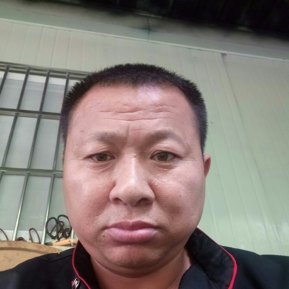 天空中的彩云的照片