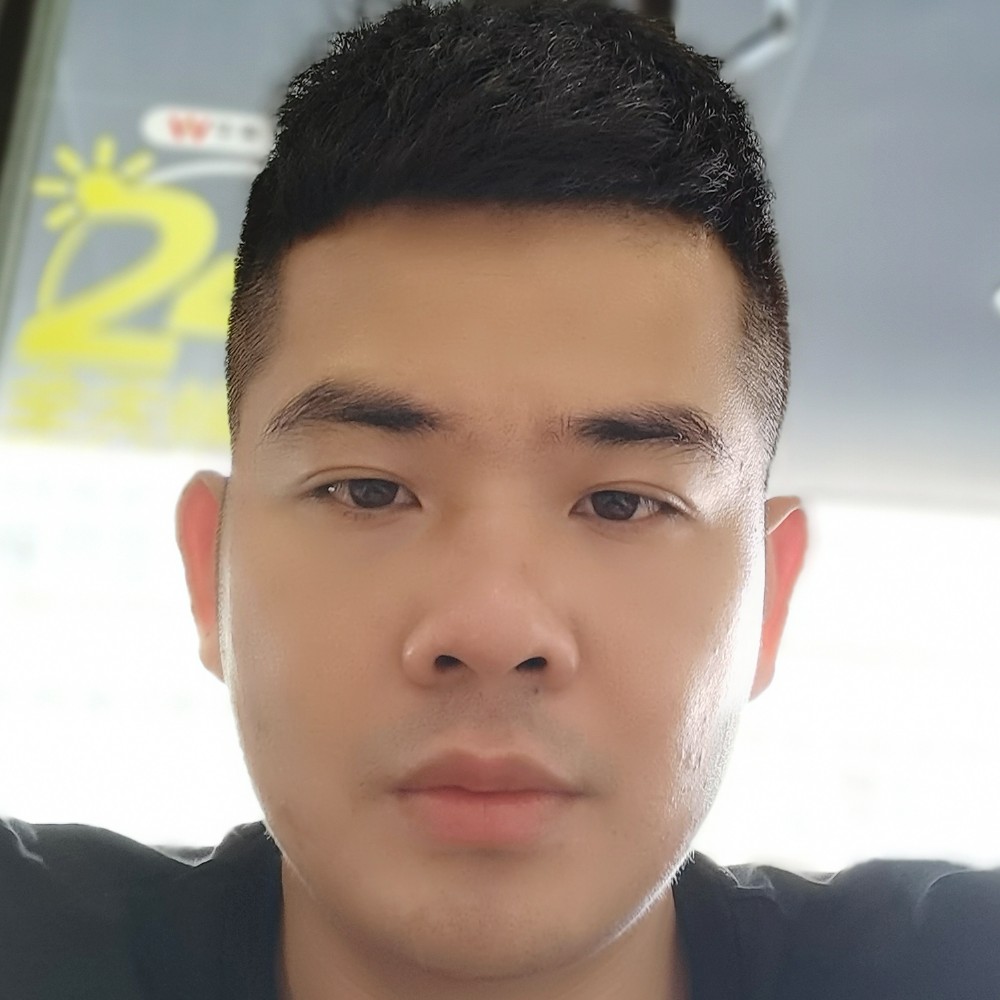 优雅方醉月的照片