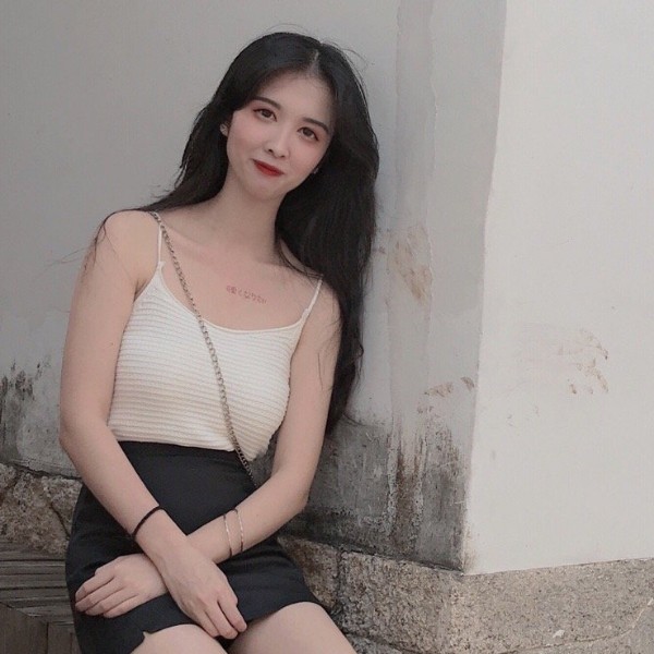 吃不饱的废喵喵的照片