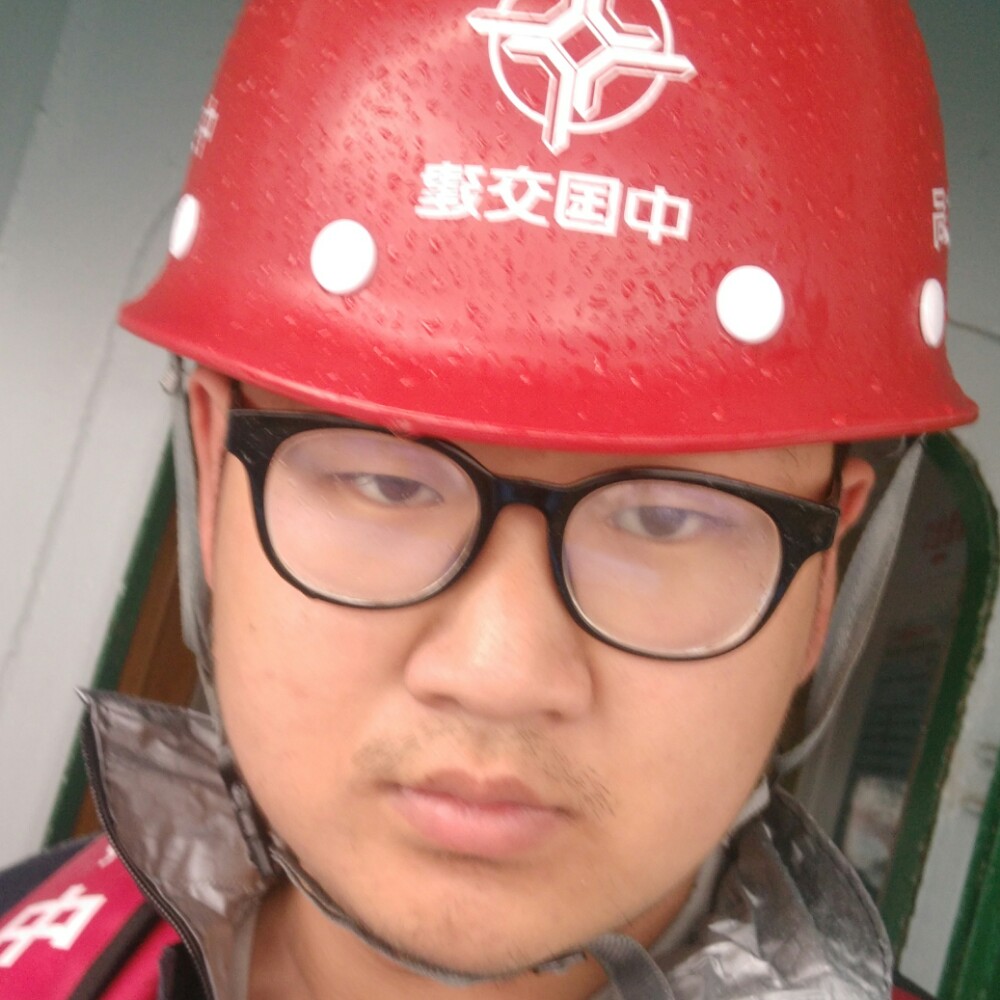 安静的小团团的照片