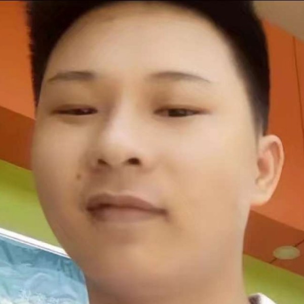 眼神拿优美的照片