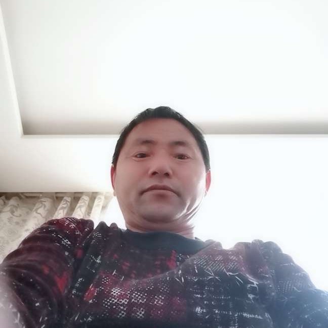 微笑的专注的照片