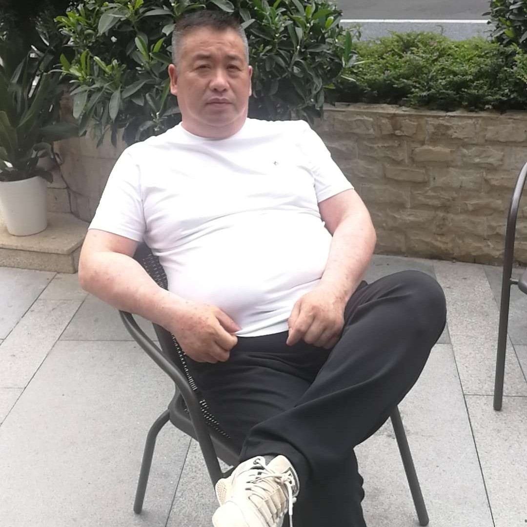 笨笨与冰淇淋的照片