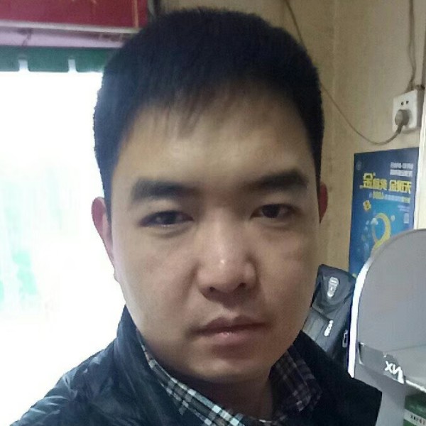 程孔的照片