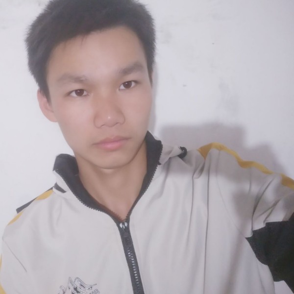 呆萌爱魔镜的照片