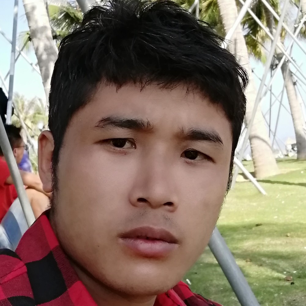 缥缈等待开心的照片
