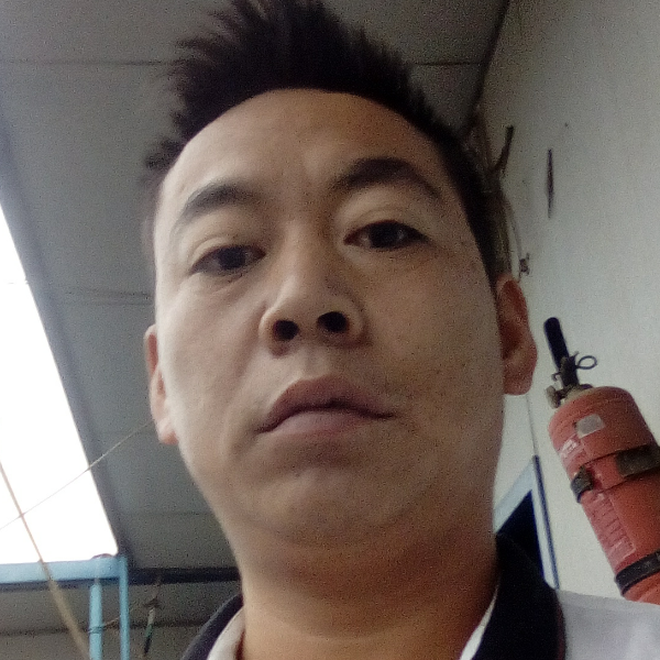 诺言打冷艳的照片