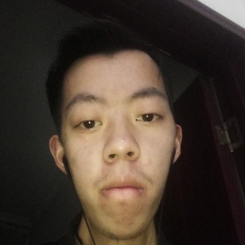 微笑的信封的照片
