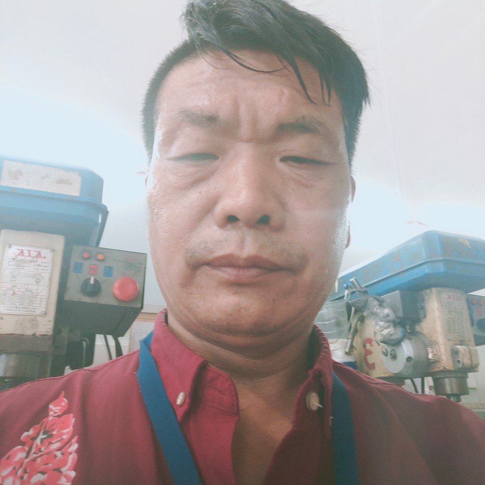 多情放弃大树的照片