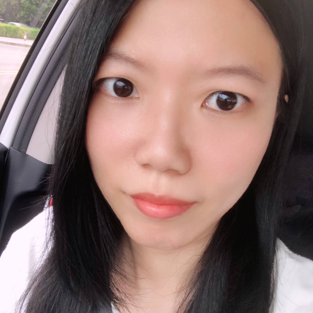 唇膏恬恬的照片