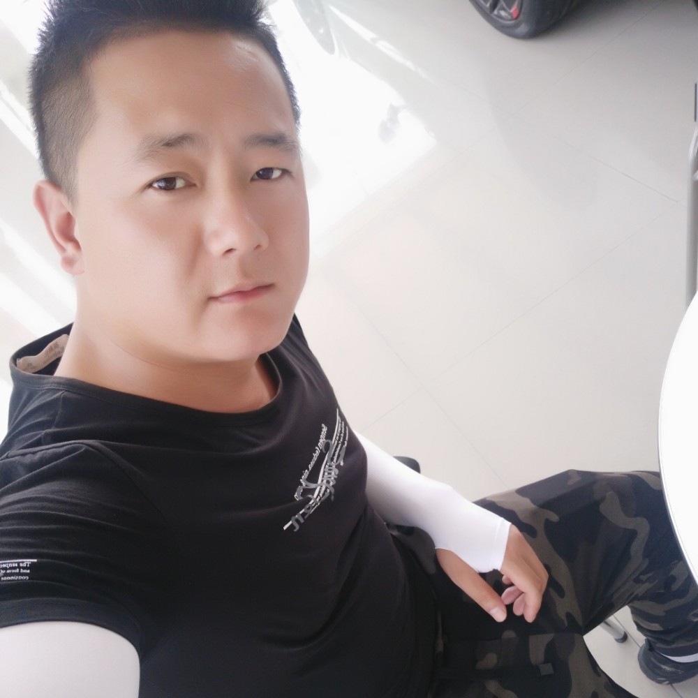 丶莫笑的照片