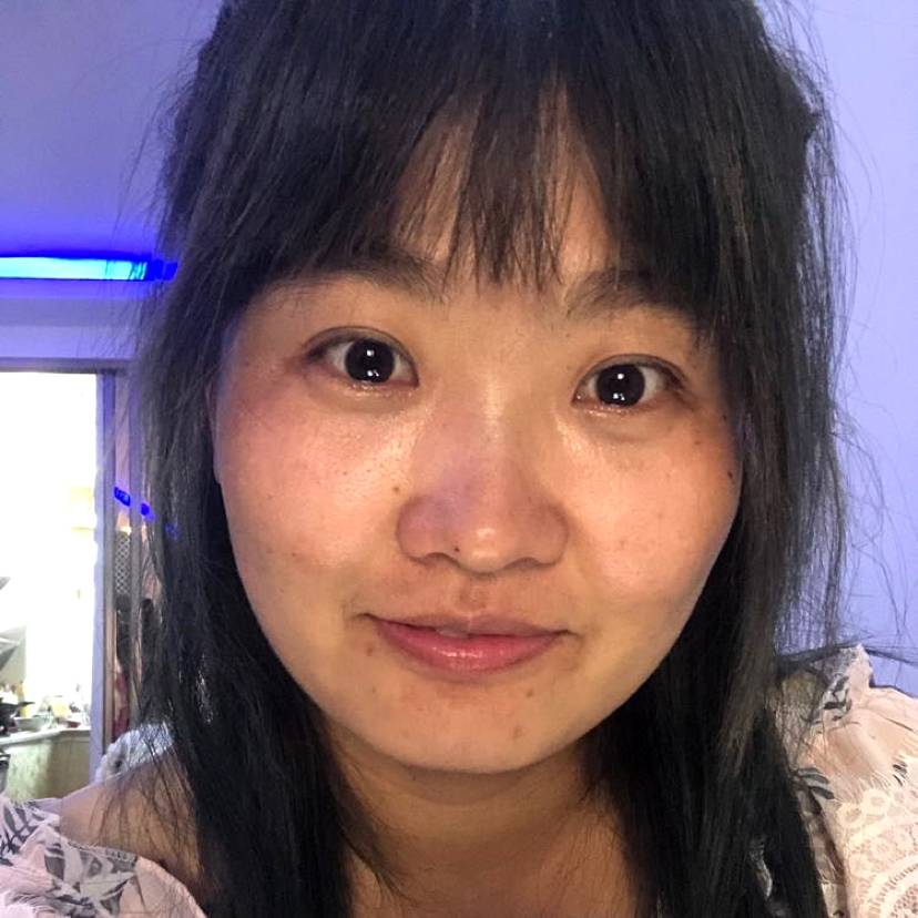 橘子味的女孩的照片