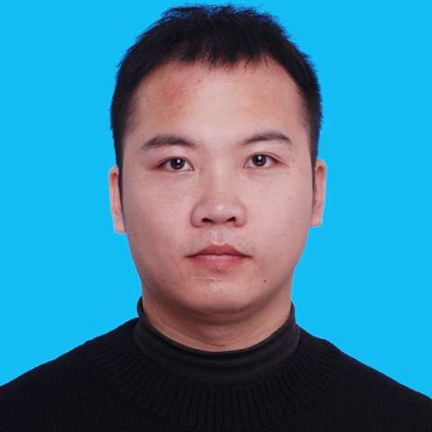 驶向地平线的帆的照片