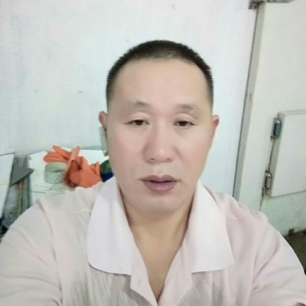 李济才的照片