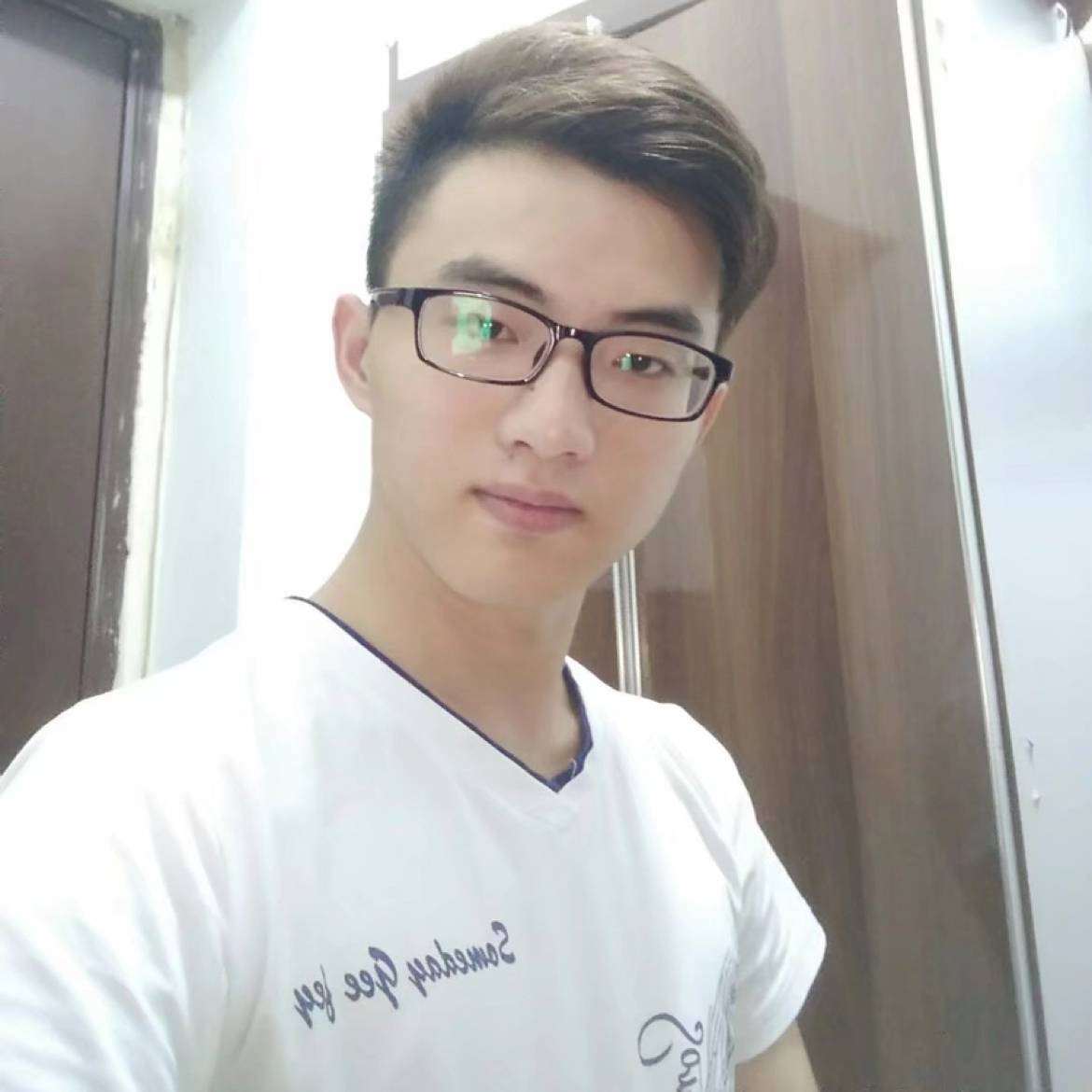 怕孤单与朝阳的照片