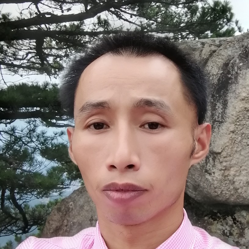 手链向典雅的照片