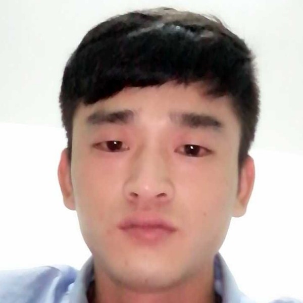 单身深拥故事的照片