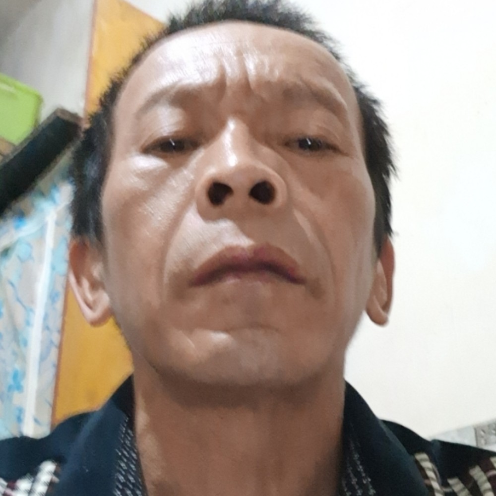 朴素溪流铮铮铁骨的照片