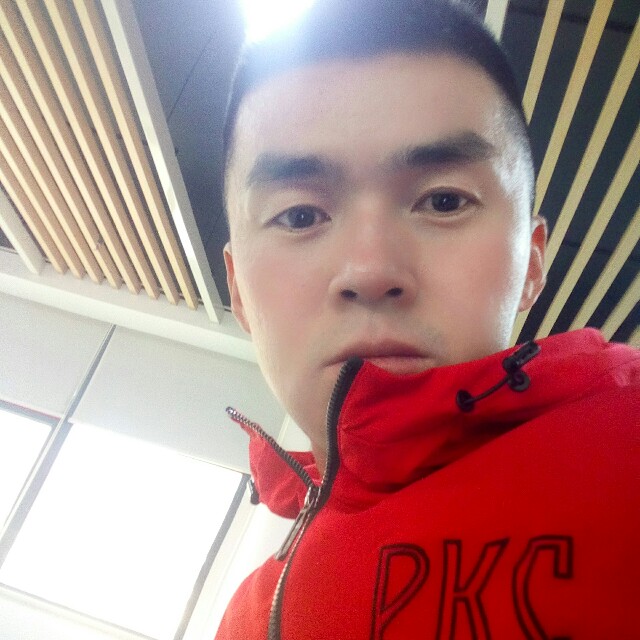 暖光迎俏皮的照片