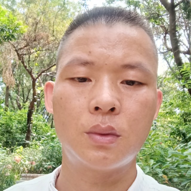睫毛膏泪了默默孤的照片