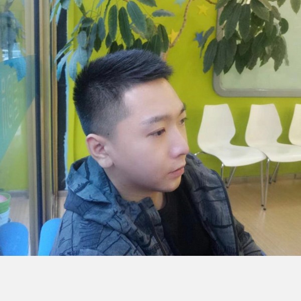 刻苦与夏露的照片