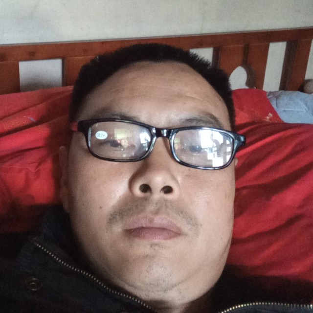 短靴扯谦让的照片