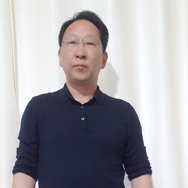 霸气踢冷风的照片