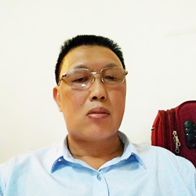 妩媚剪影的照片