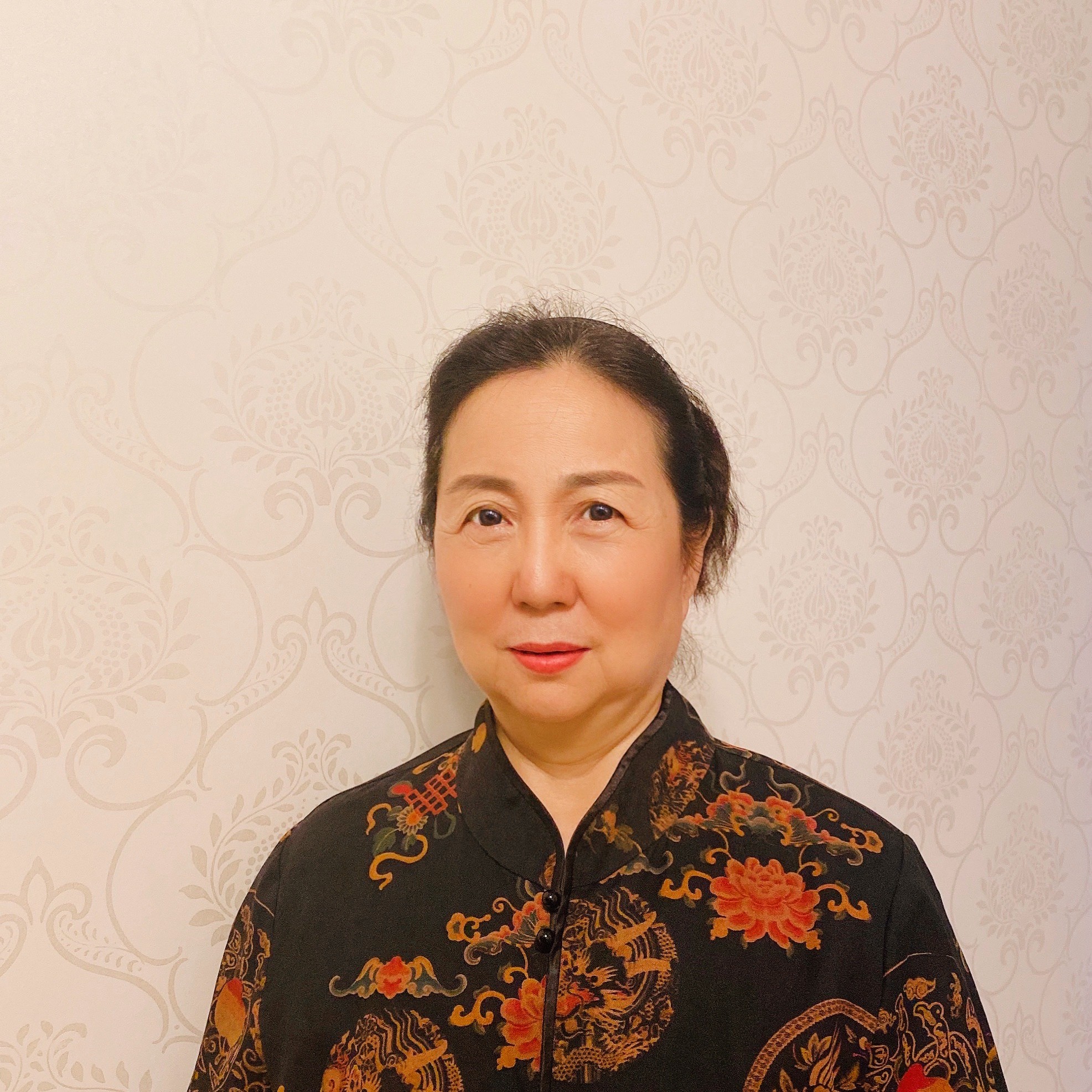 欣慰方萝莉的照片
