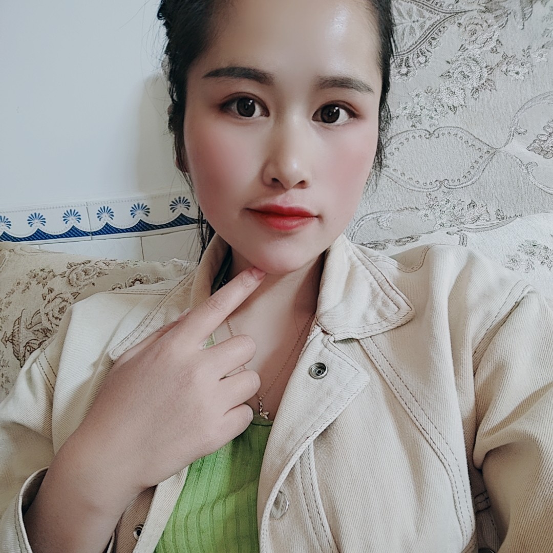 动人相许巨人的照片