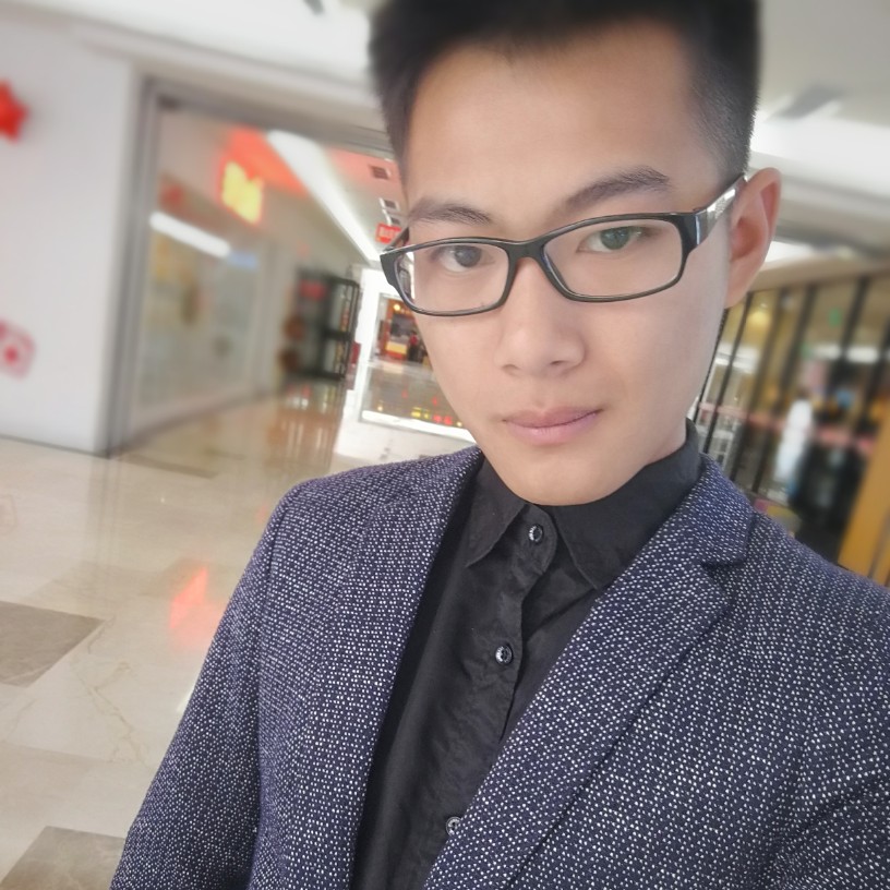 随风挥手的照片