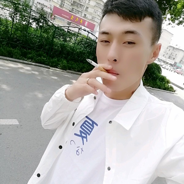 输了她的照片