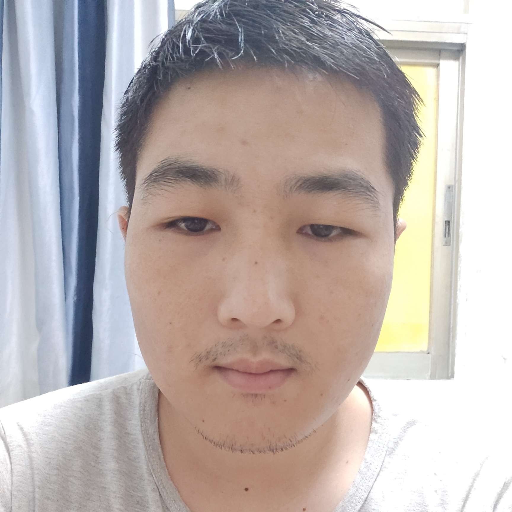 两个人一起努力的照片