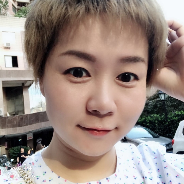 错落溪流的照片
