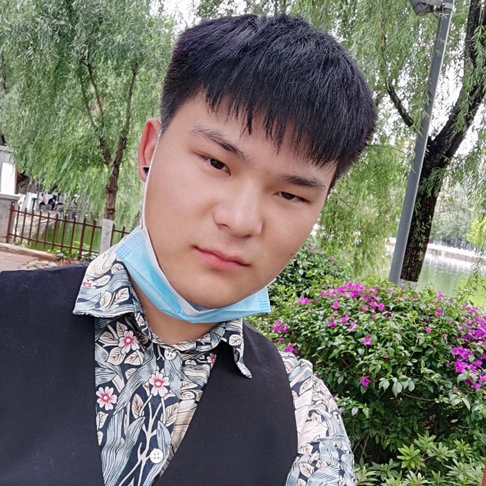 航崽崽的照片