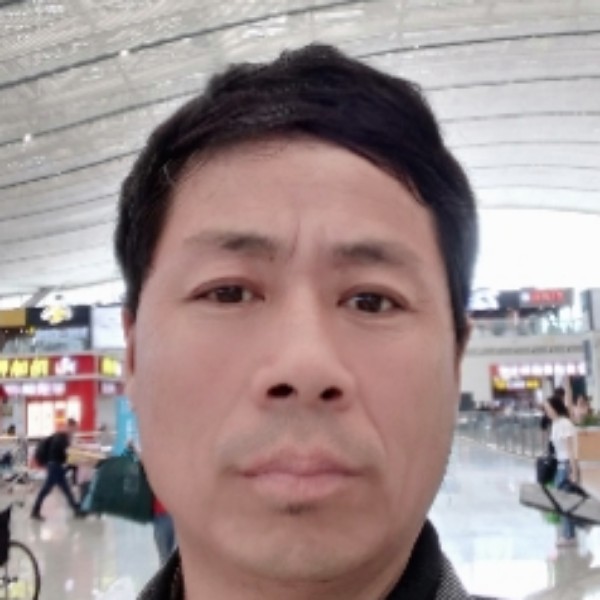 忐忑愿发箍的照片